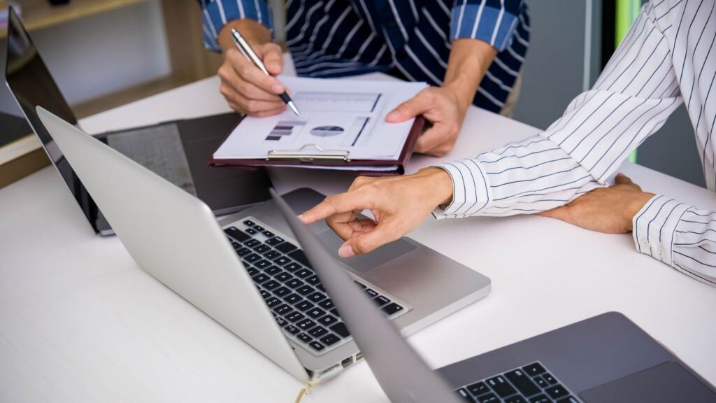 Sales menggunakan consultative selling saat follow up pelanggan